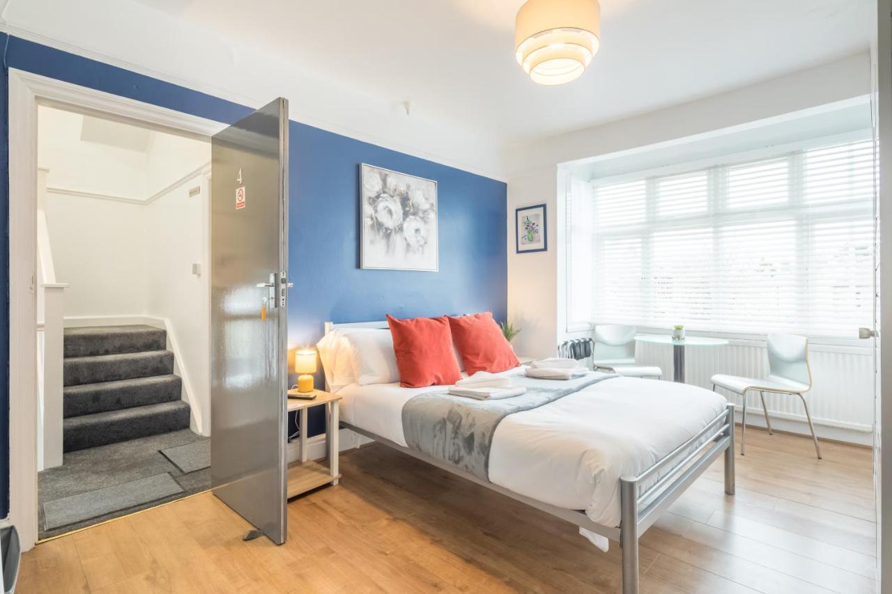 Private Room 4 With Kitchenette By Cb Stays No Minimum Stays CBG Exterior foto